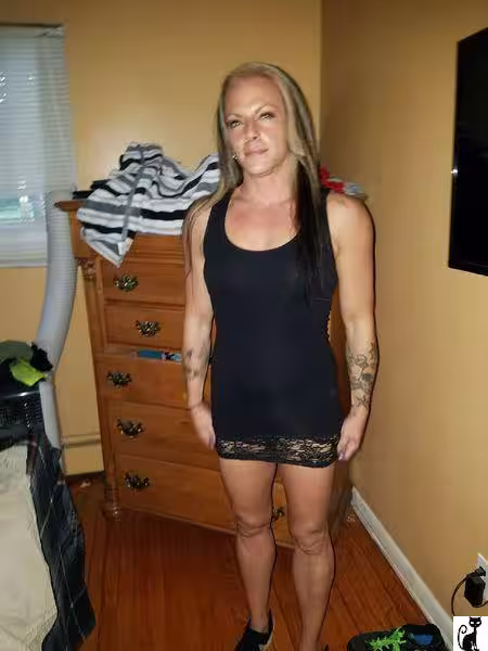 Escort Laura / Sunny in Allentown, PA