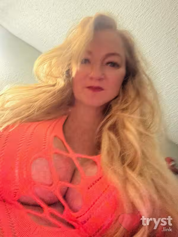 Escort/Massage Ginger Taylor and Stina Valentine in Atlanta, GA