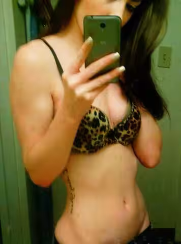 Escort/Massage/S&M Ms. Banks / Laura in Boston, MA