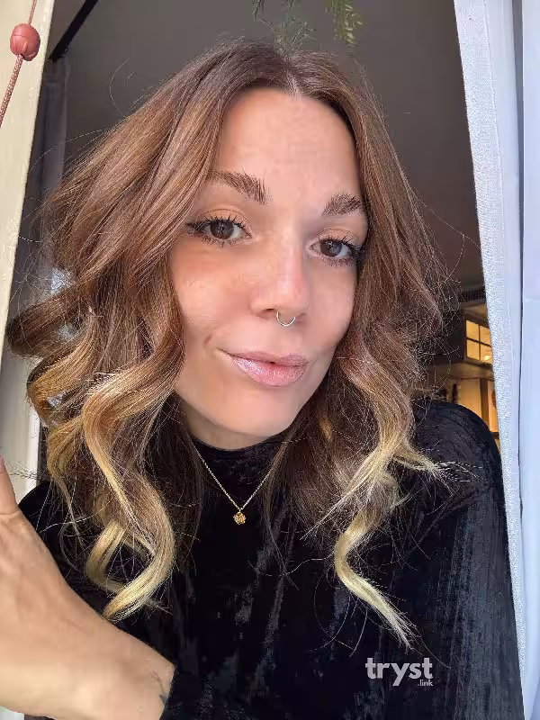 Massage/S&M Harlow Amara in Boston, MA