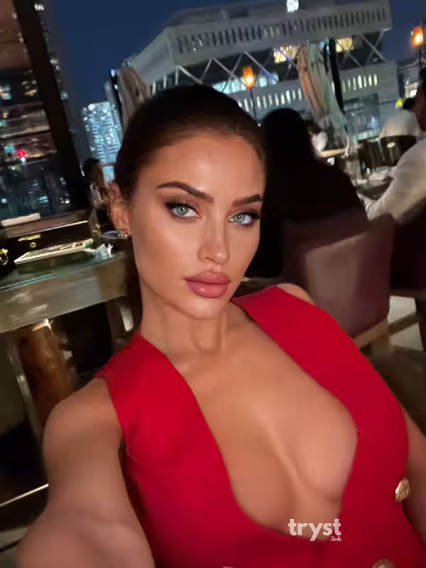 Escort Angelina Anders in Chicago, IL