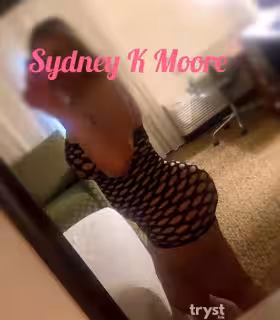 companion Sydney Moore in Cincinnati, OH
