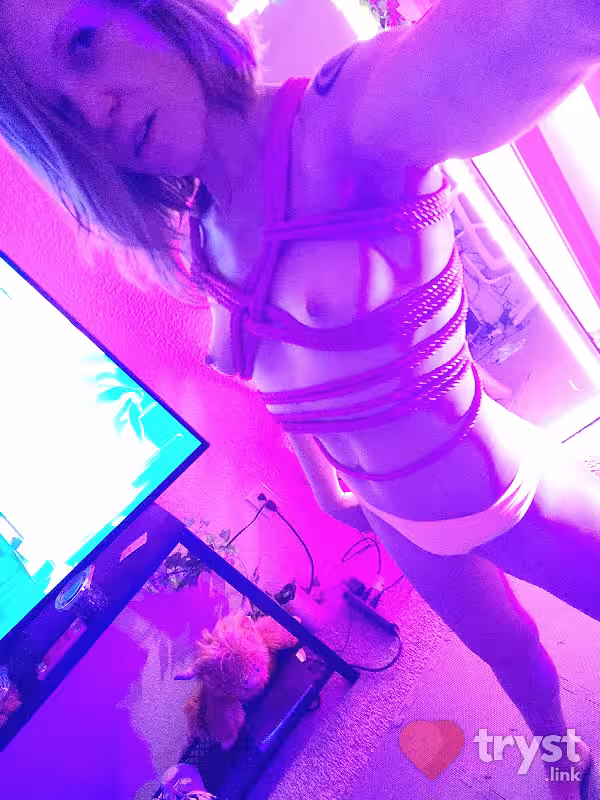 Escort/Massage/S&M Harper Kelly in Colorado Springs, CO
