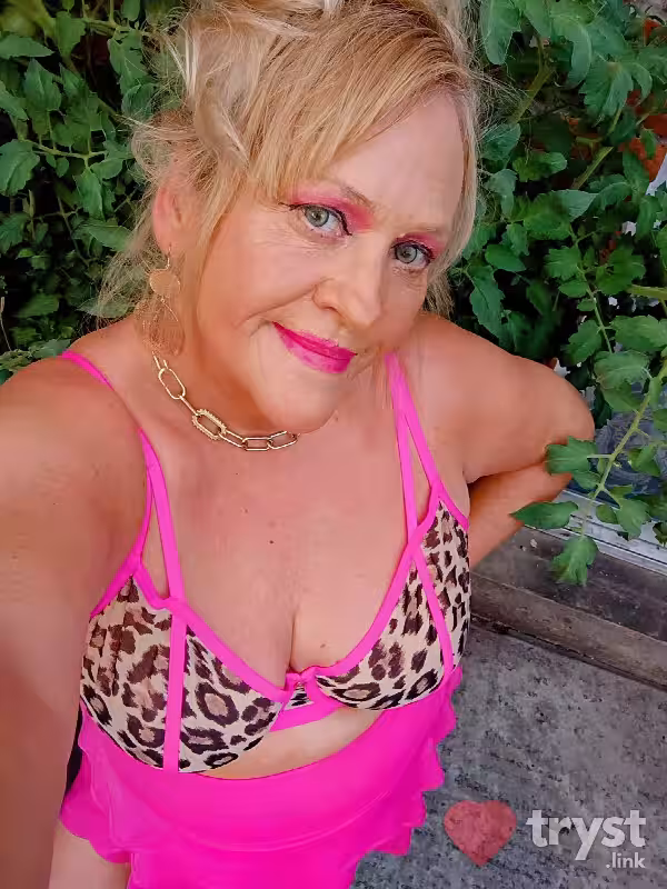 Escort/Massage Kelley in Columbus, OH
