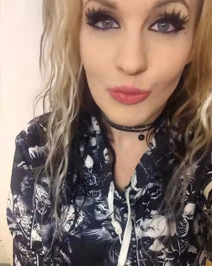 Escort Nicki Rae in Columbus, OH