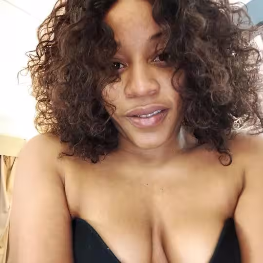 Escort Athena Petite in Cranston, RI