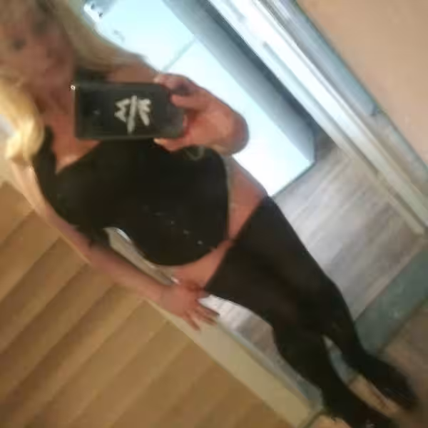 Escort/Massage/S&M Rosie / Rose in Detroit, MI