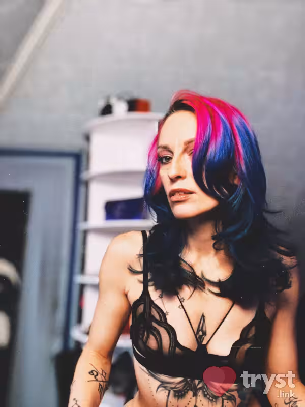 Escort/Massage/S&M Mistress of Mindfuck in Harrisburg, PA