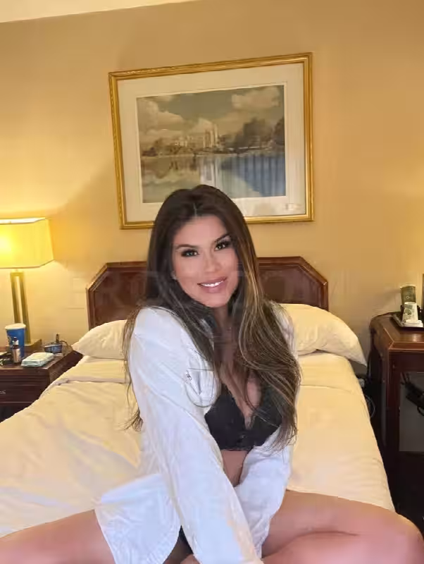 Escort Fiorella in Hartford, CT