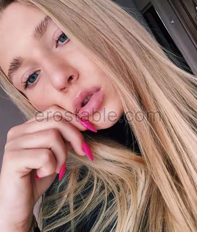 Escort/Massage Martina in Hartford, CT