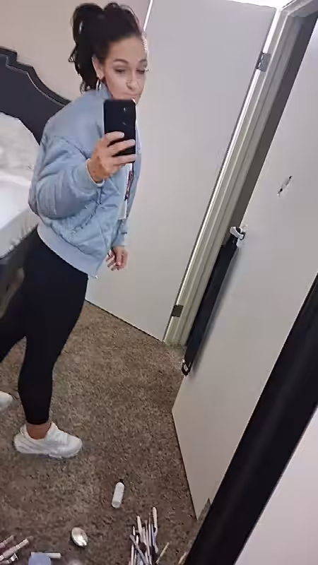 Escort Danii in Indianapolis, IN