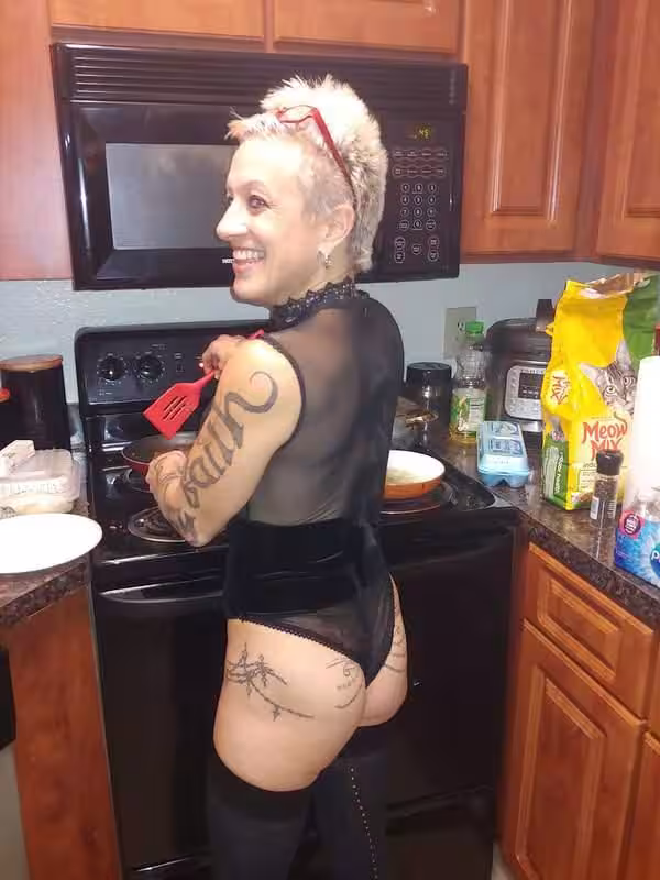 Escort/Massage/S&M Madame D / Anna Domino in Jacksonville, FL