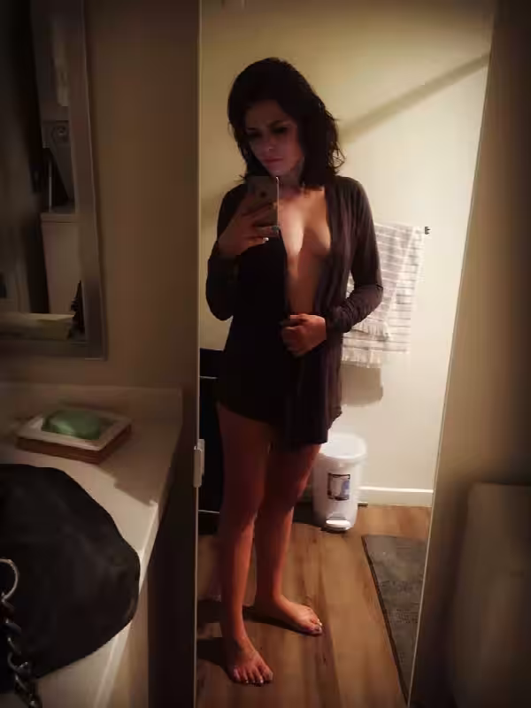 Escort Ashlee Johannsen in Long Beach, CA