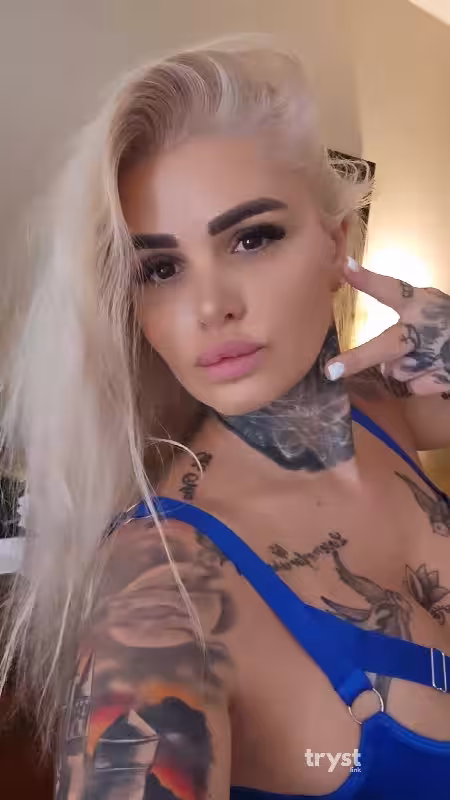 Escort/Massage Mona in Long Island, NY