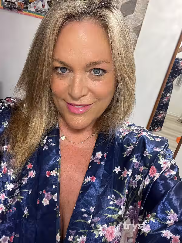 companion/S&M Deb in Los Angeles, CA