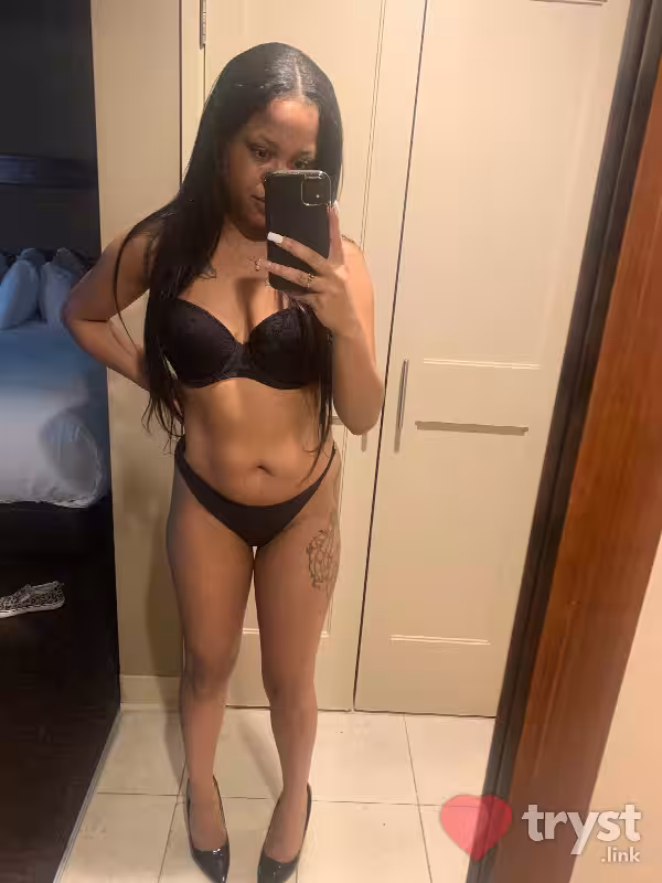 Escort India Giselle in Marietta, GA