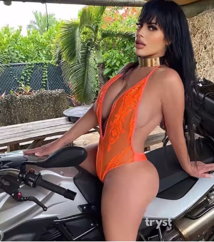 Escort Raquel Rain in Miami, FL