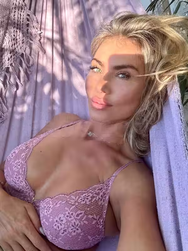 Massage Vivien in Miami, FL