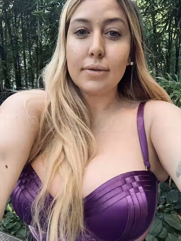 companion Mona Capone / Bianca Bliss in Minneapolis, MN