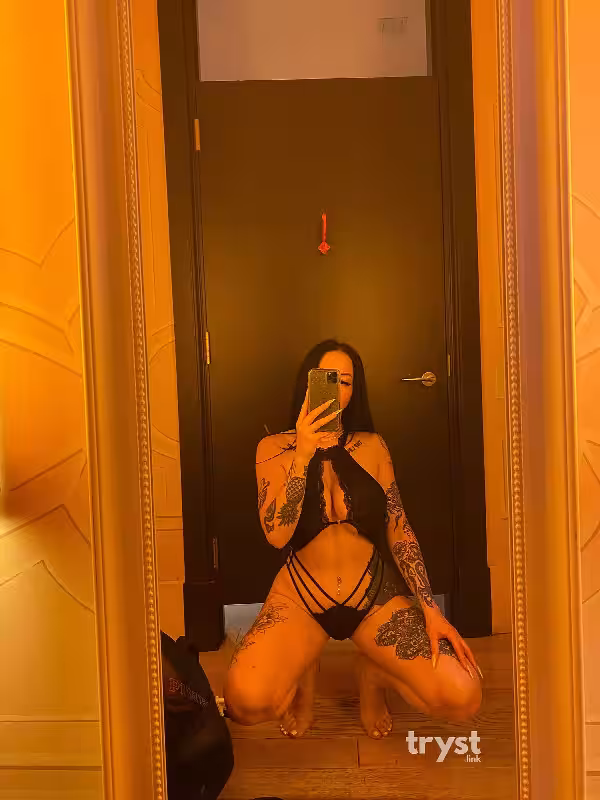 Massage/S&M Ryan Marie in Newport Beach, CA