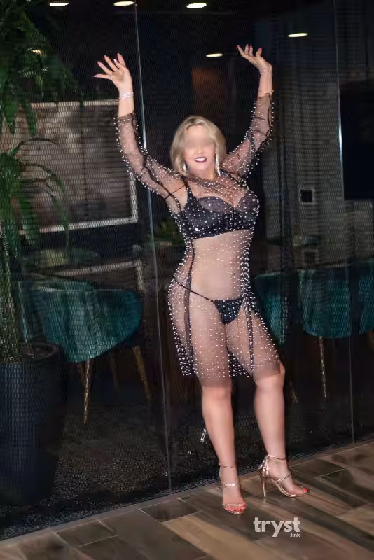 Escort/Massage BustyGina36DD in Orange, CA