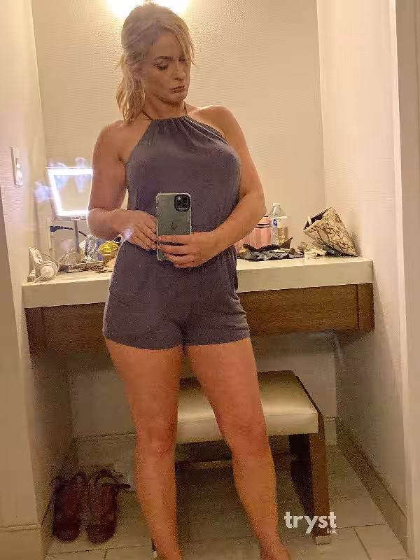 Escort Maryjo in Phoenix, AZ