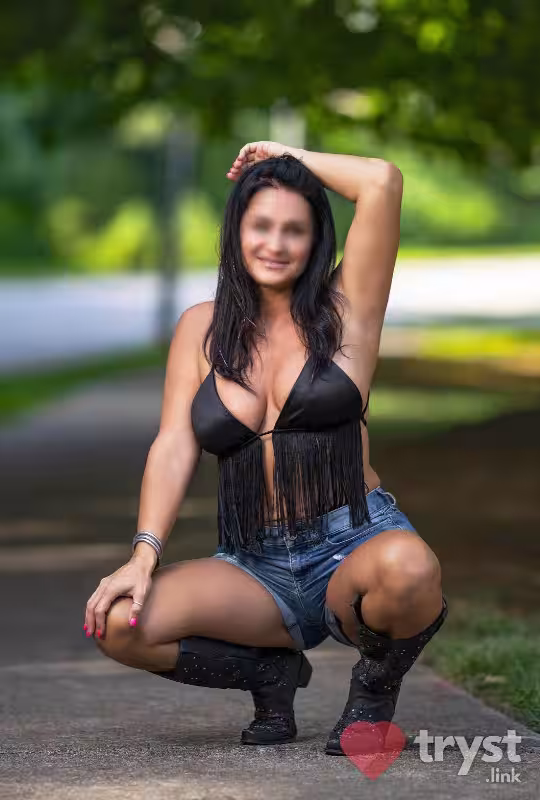 Escort/Massage Skye Sterling in Raleigh, NC