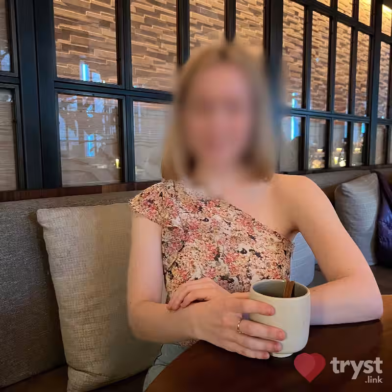 Escort/Massage/S&M Svetlana / Lana in Saint Paul, MN