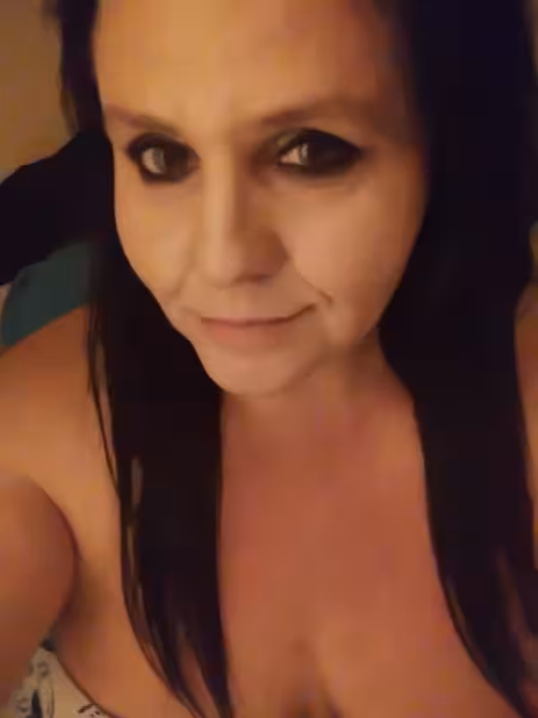 Escort Selma Naughty Milf in San Diego, CA