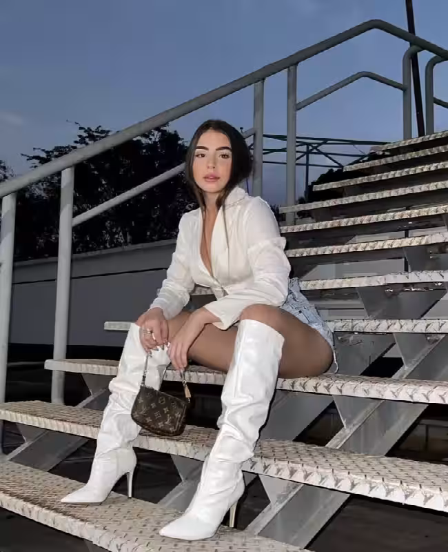 Escort Julia Kess in San Francisco, CA