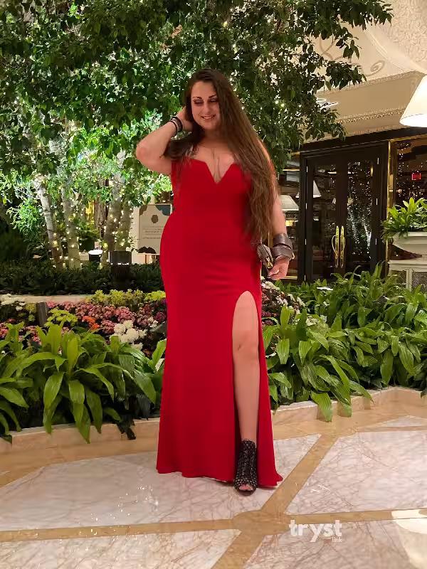 Escort Xenia Hellenic in Waltham, MA