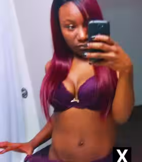 Escort Shanise Roselayn in Waukegan, IL