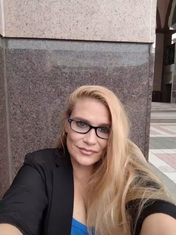 Escort Saphire in West Palm Beach, FL