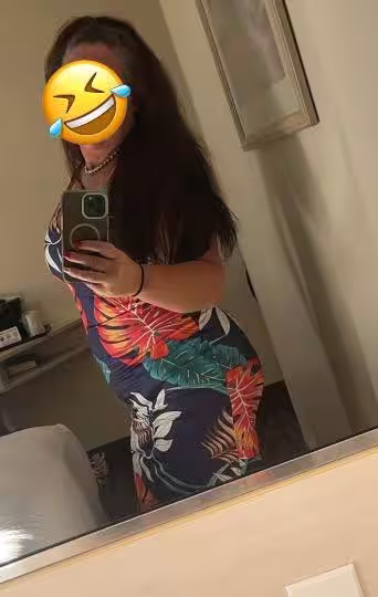 Escort Kim in Woodbridge, VA