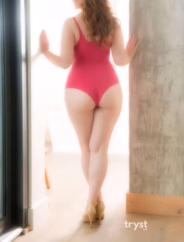 Ariel Charlie - Waltham - Escort