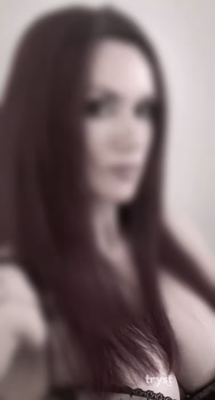 Escort - Lilia - St. Louis