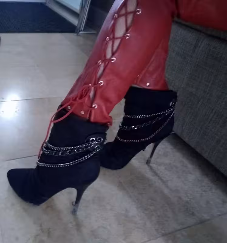Escort - Chicago - Maggie Linn