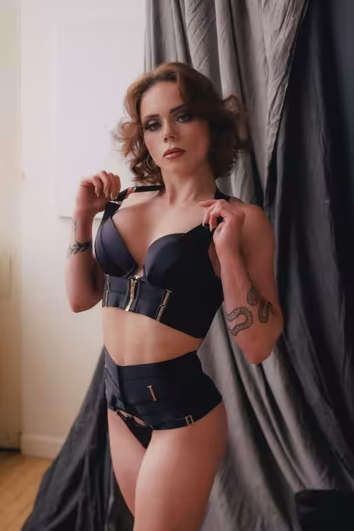Lucia Rossi - Cleveland - Escort