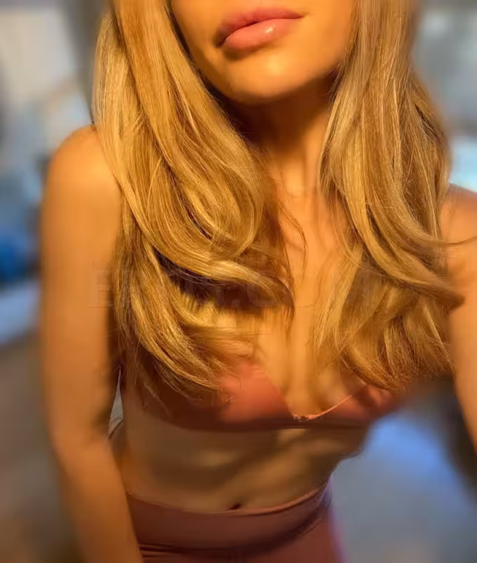 Eliza Eishen - Escort - Tampa