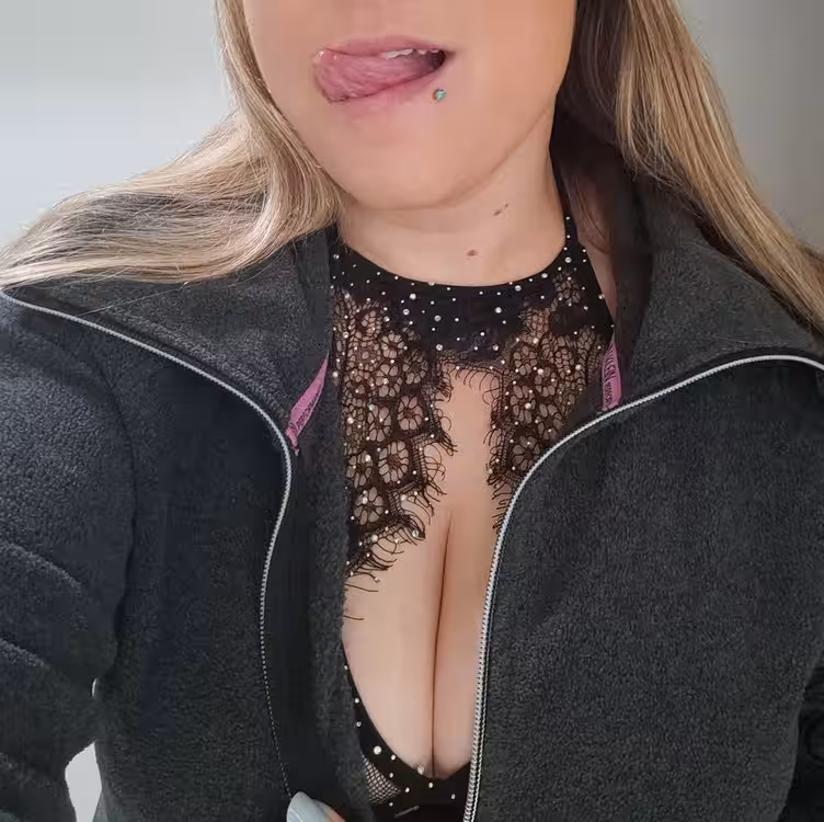San Diego - Escort - Taz