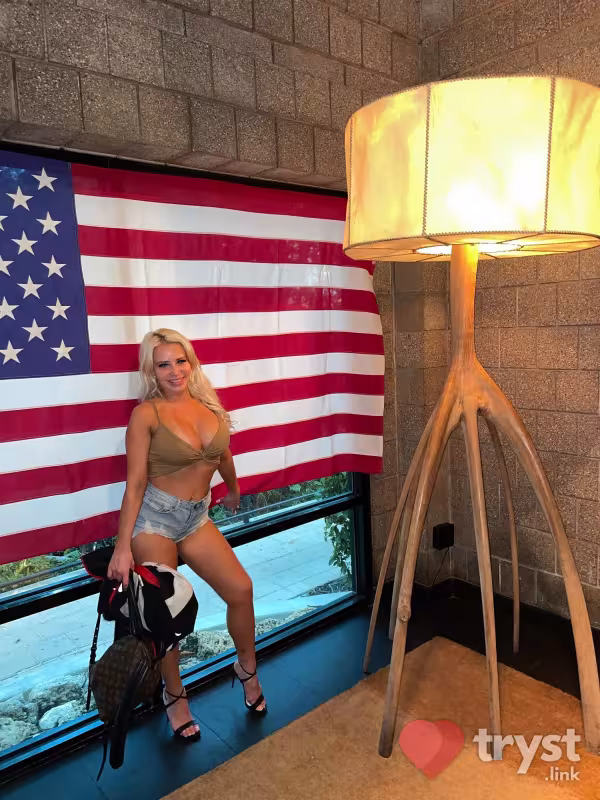 Tampa - Elizabeth - Massage